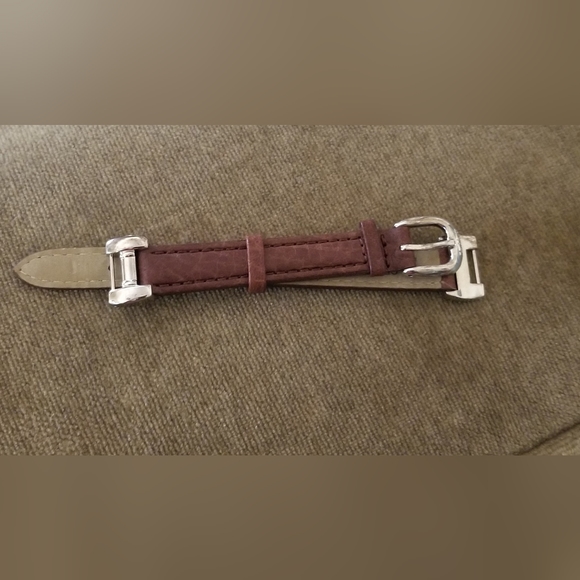 Vntg Disney Lorus Backwards Goofy Watch w/case - Picture 7 of 10